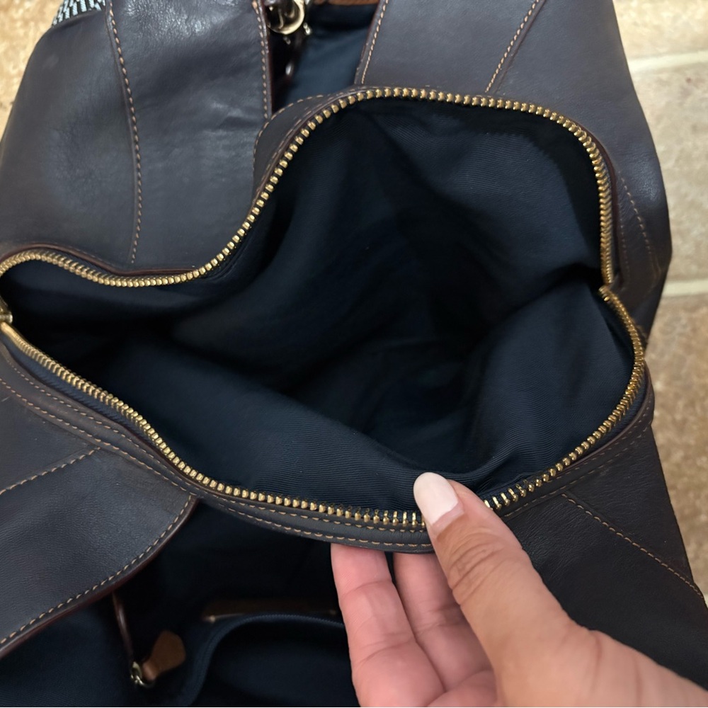 Pre-owned Triple Compartment Coach Lexy Legacy Shoulder Bag Navy - Picture 11 of 13